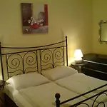 Gellerico Wesselenyi Street Apartmán *