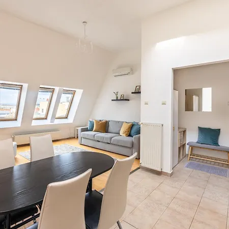 Gellerico Wesselenyi Street Lejlighed