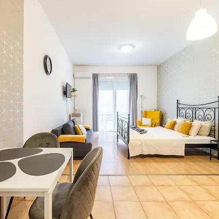 Gellerico Wesselenyi Street Appartement *