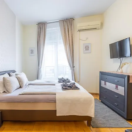 Gellerico Wesselenyi Street Appartement