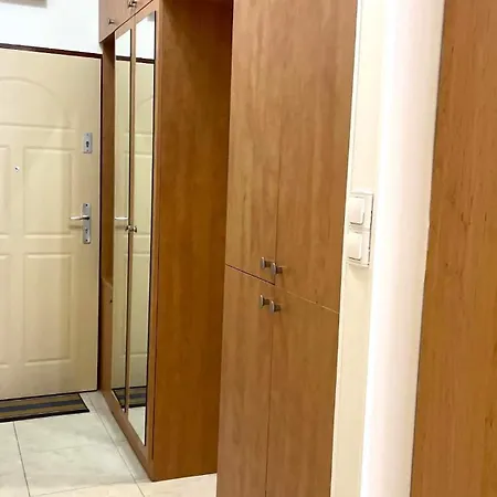 Gellerico Wesselenyi Street 아파트