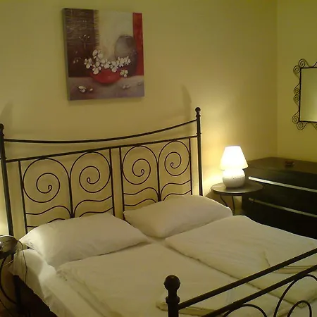 Gellerico Wesselenyi Street Appartement *