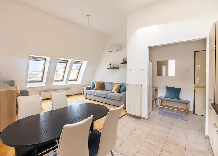 Gellerico Wesselenyi Street Lejlighed